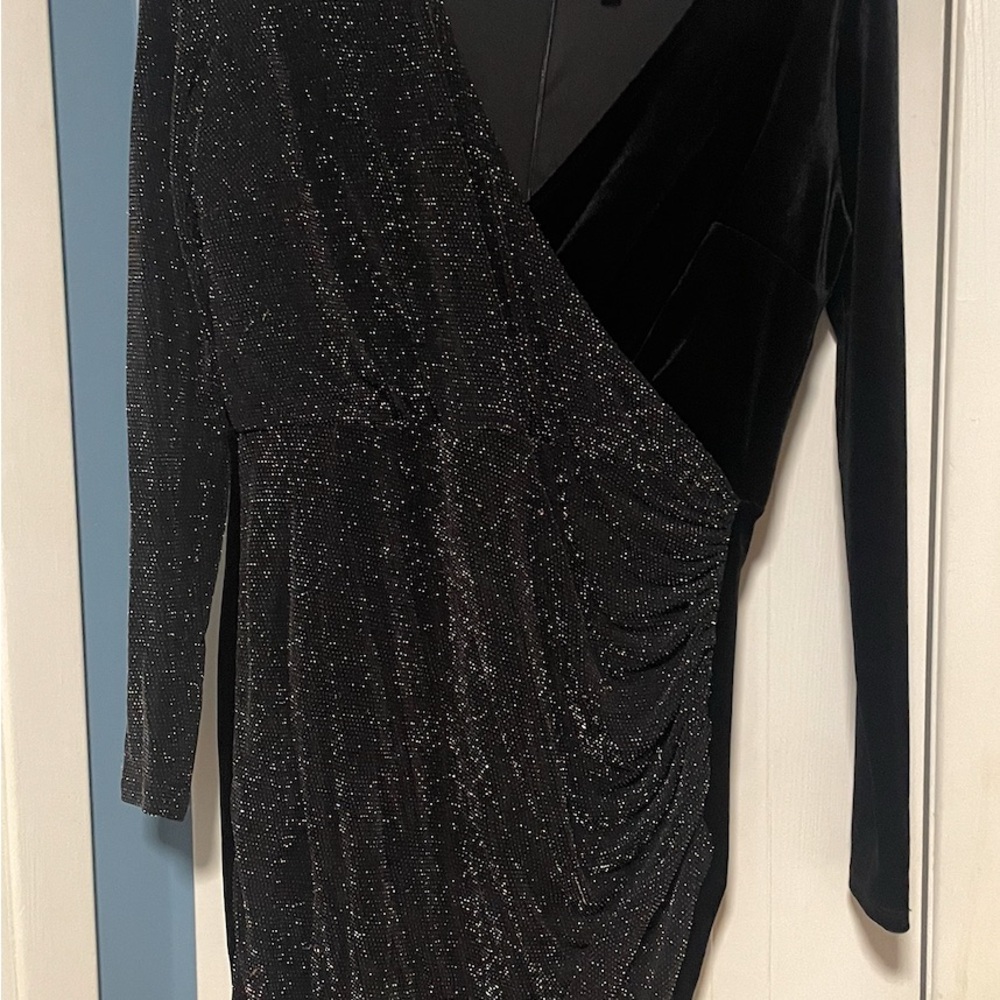 Reitmans Black Sparkle Long Sleeve Dress